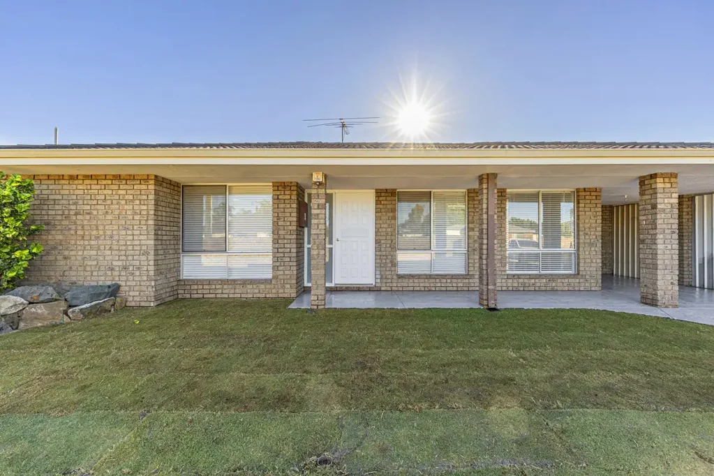 Huntingdale 5房  Spacious 5-Bedroom Family Home with Stunning Renovation and Endless Living Space