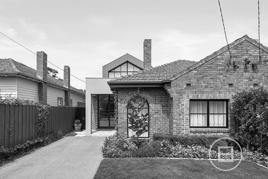 Essendon 4房  Expressions of Interest closing Tuesday 11th August at 5pm