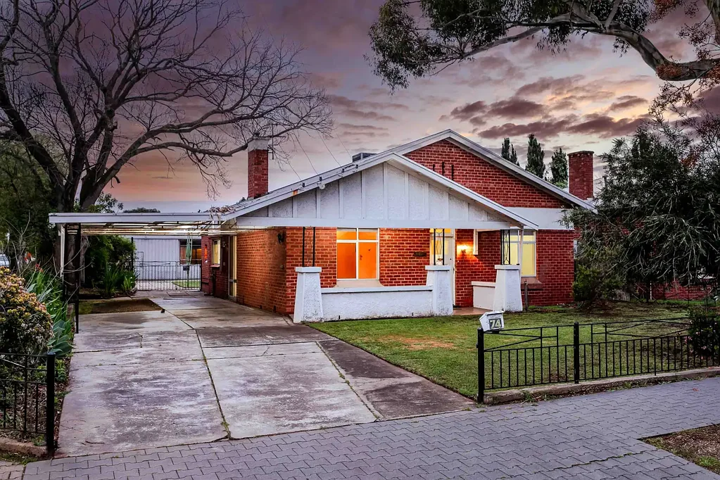 Colonel Light Gardens 4غرفة نوم Contracted at Auction by Robbie Smith & Ellie Draper