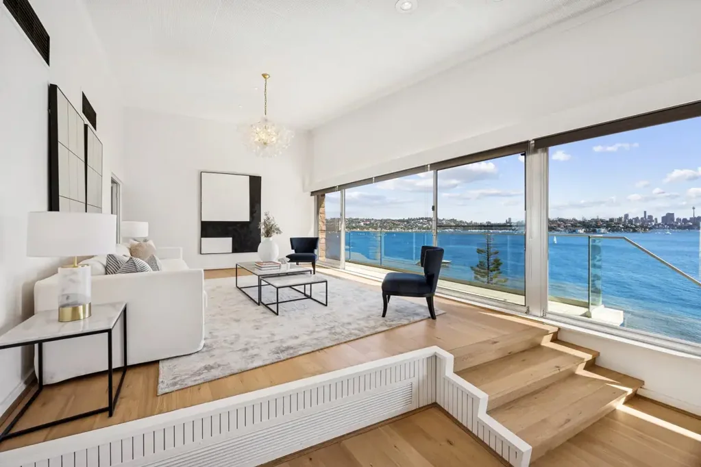 RARE HARBOR FRONT HOME WITH PANORAMIC WATER VIEWS (NEARLY FROM EVERY ROOM) AND DIRECT HARBOR ACCESS TO FAMOUS HERMITAGE WALK