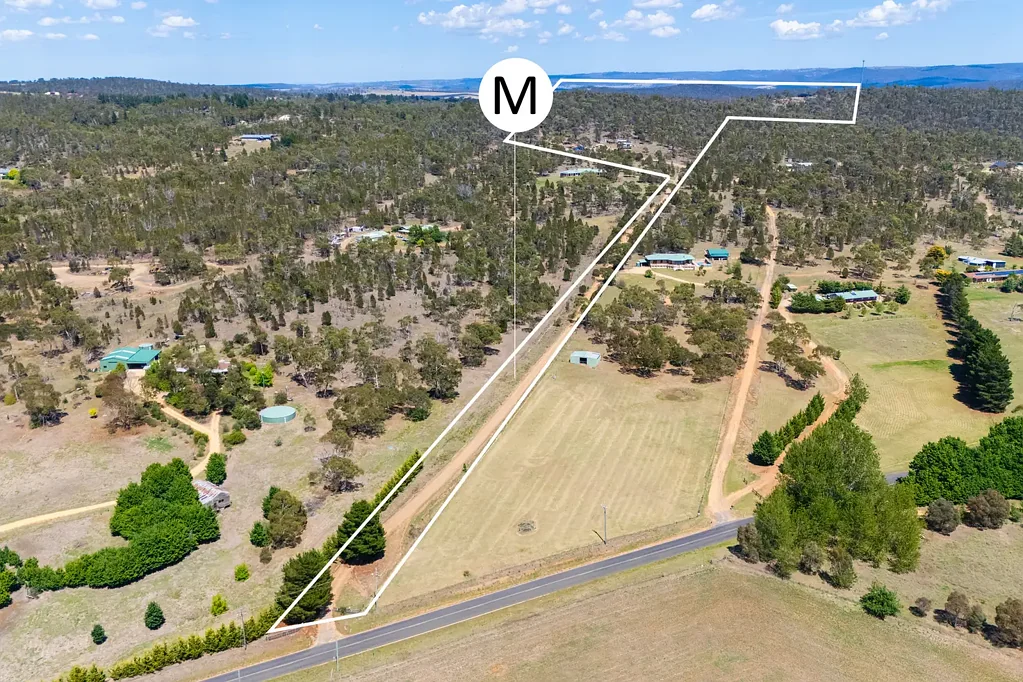 Cooma 3 Bedroom 26 Acres with Bespoke Cabin