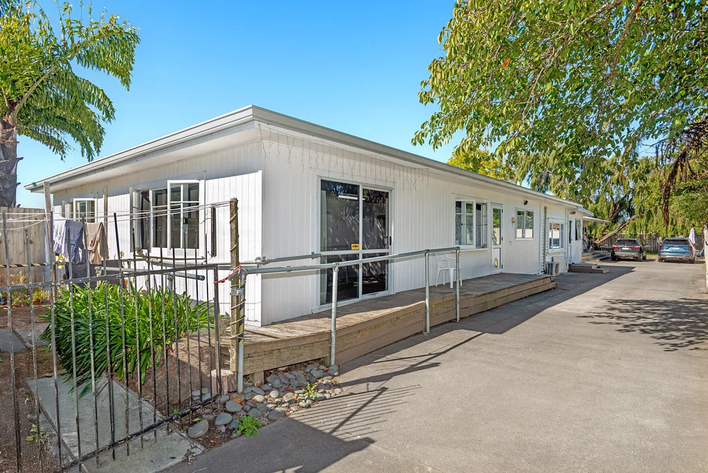 Mangapapa 7房  Two homes, one exceptional opportunity