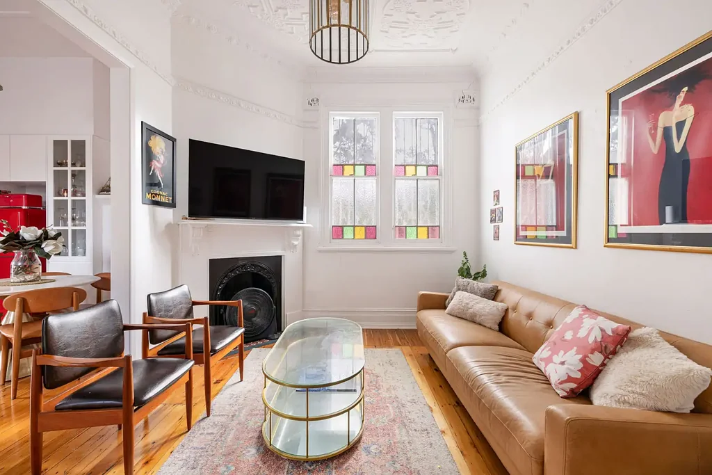 Charming garden retreat in the heart of Newtown