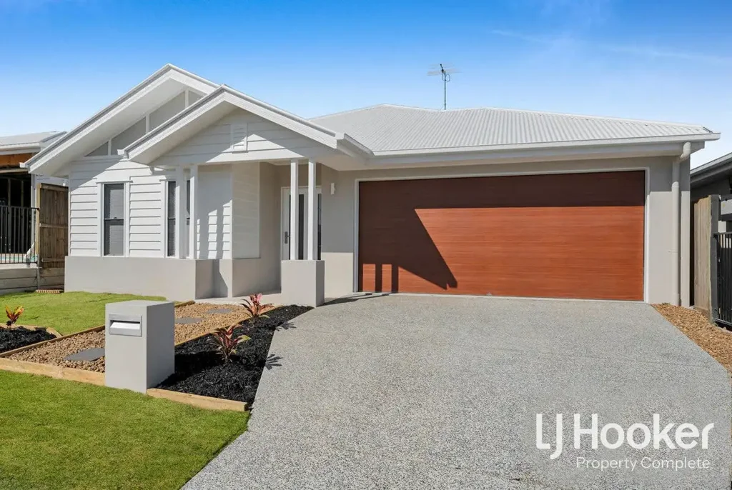 Contemporary & Versatile Family Home - Newly Built in Birnam