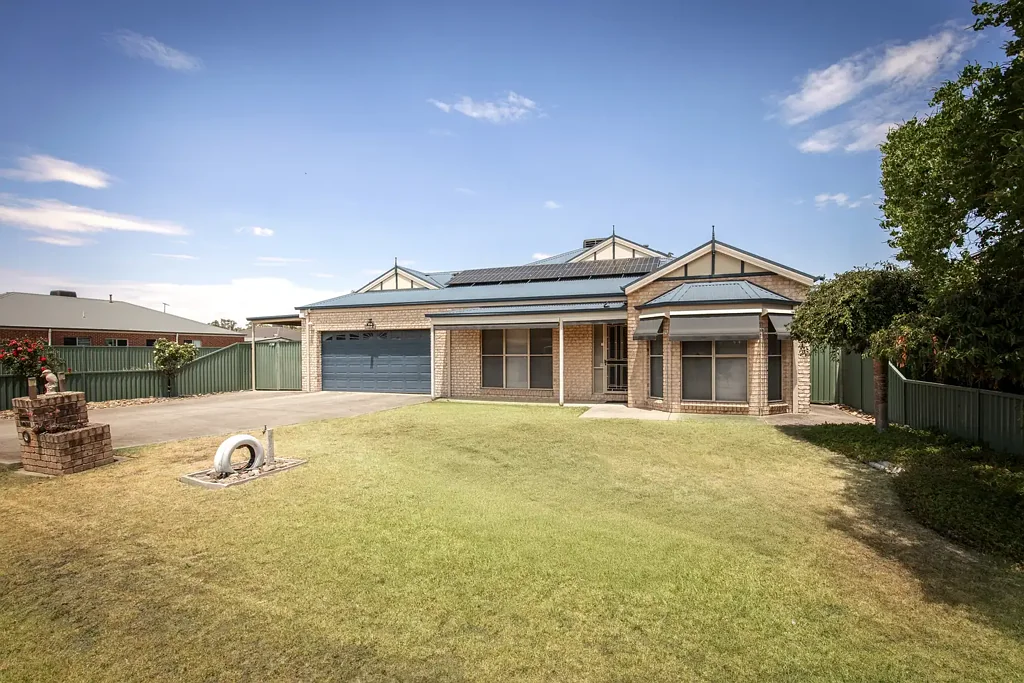 154 Kennedy Street, Howlong, NSW 2643