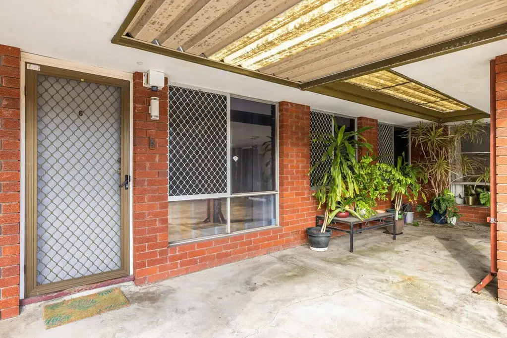 North Perth 2બેડરૂમ Perfectly Positioned with Endless Potential