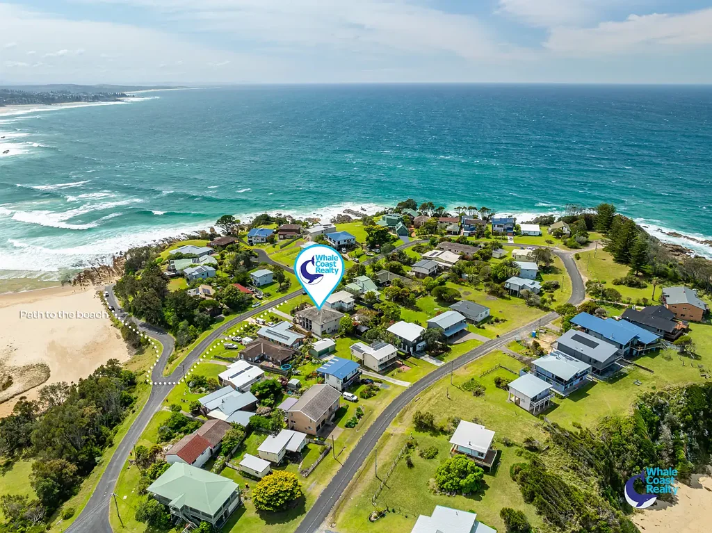 Luxury Coastal Living – Just 100m from Potato Point Beach