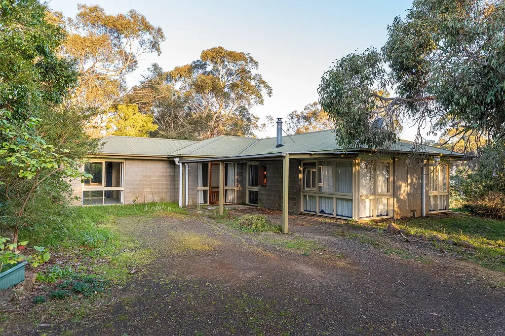Rare chance to rent 100 acres (approx) in Bullengarook, including 2 bedroom house