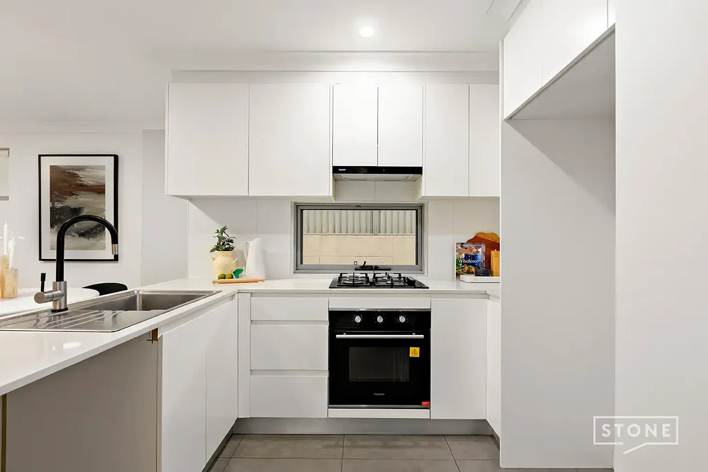 Westmead 2Phòng ngủ GROUND FLOOR MODERN LIVING WITH A WRAPAROUND COURTYARD AND EASTERLY ASPECT