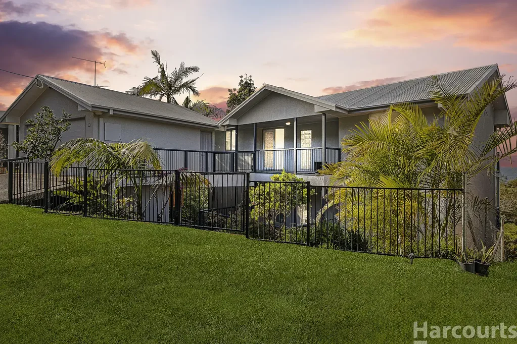 Port Macquarie 4 Bedroom Sweeping Ocean Views & Outstanding Location