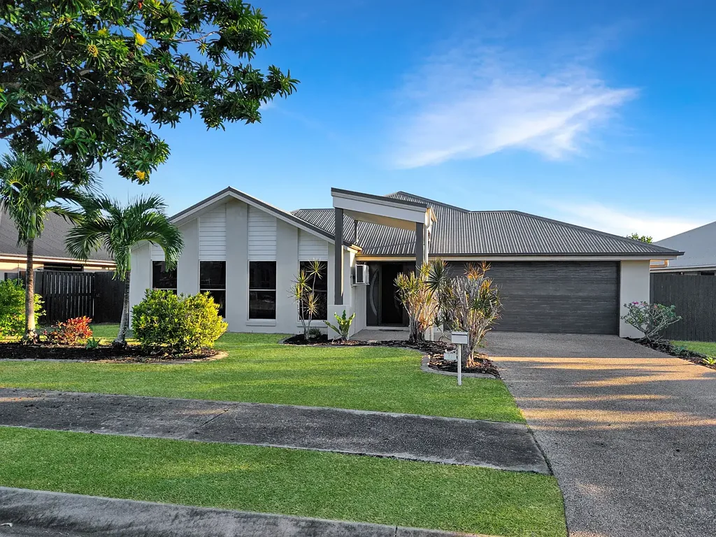8 Ulladulla Street, Blacks Beach, QLD 4740