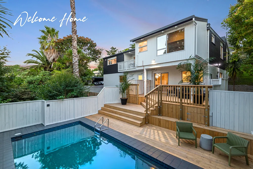2/35A Rangatira Road, Beach Haven, North Shore City, Auckland