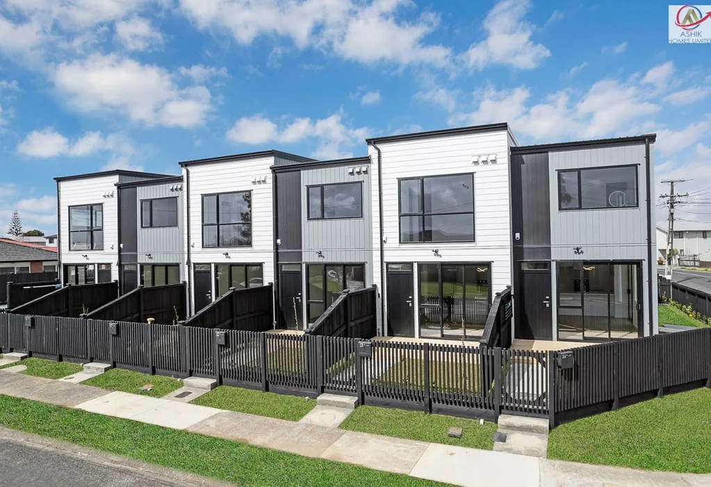 Mangere East 3Phòng ngủ Modern Living Starts - 3 Bed Brand New Townhouses