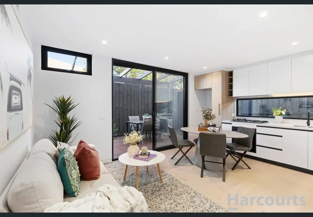 Stylish Interiors, Private Courtyard, Prime Location