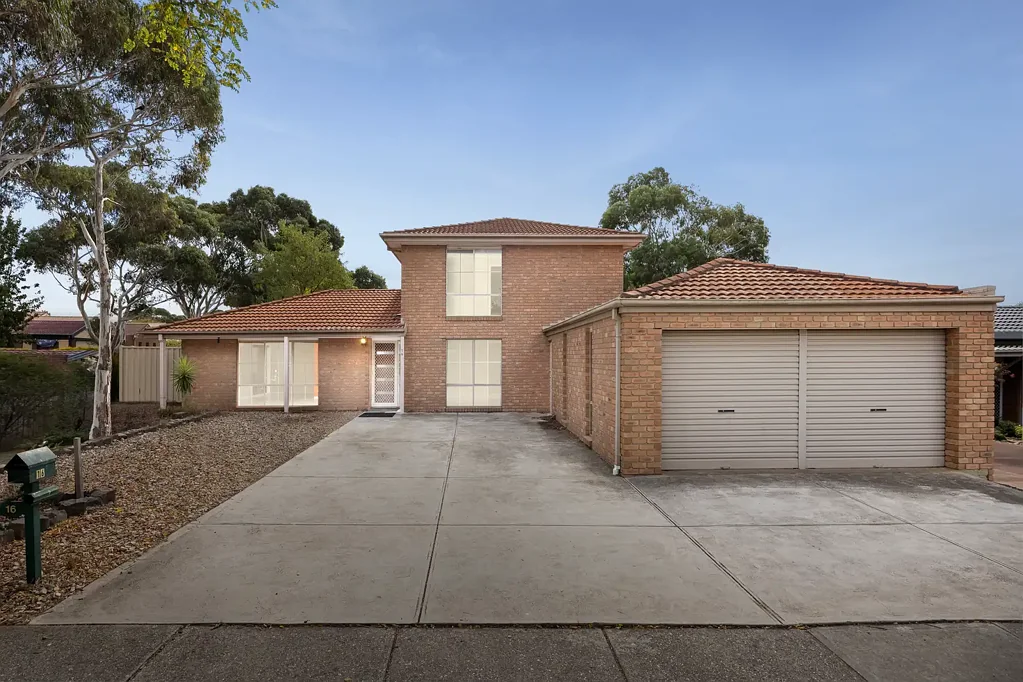 16 Westward Ho Drive, Sunbury, VIC 3429