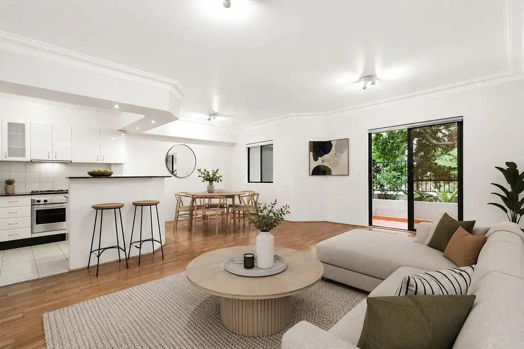 Spacious, light filled apartment in secure boutique block