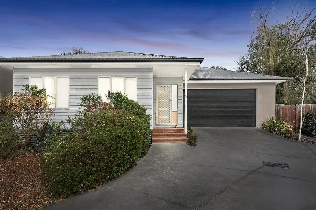 17 Blackwood Place, Rosebud, VIC 3939