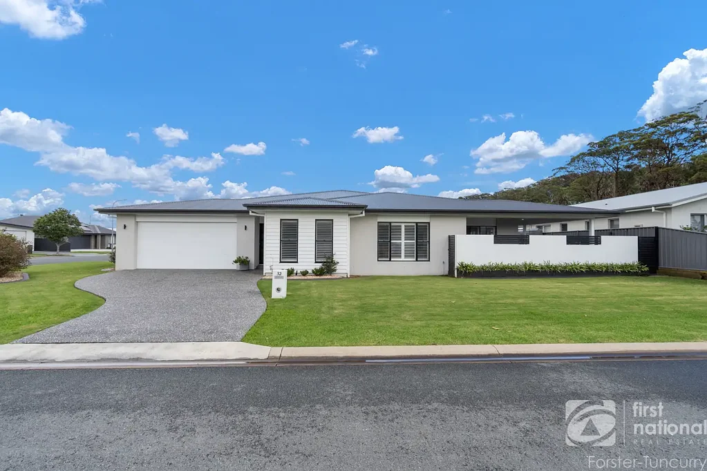 Forster 3 Slaapkamer Contemporary Low Maintenance Freehold Villa with Luxe Appeal