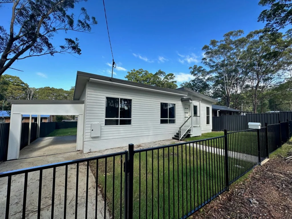 Modern 3 Bed, 2 Bath Home in Great Area of Island