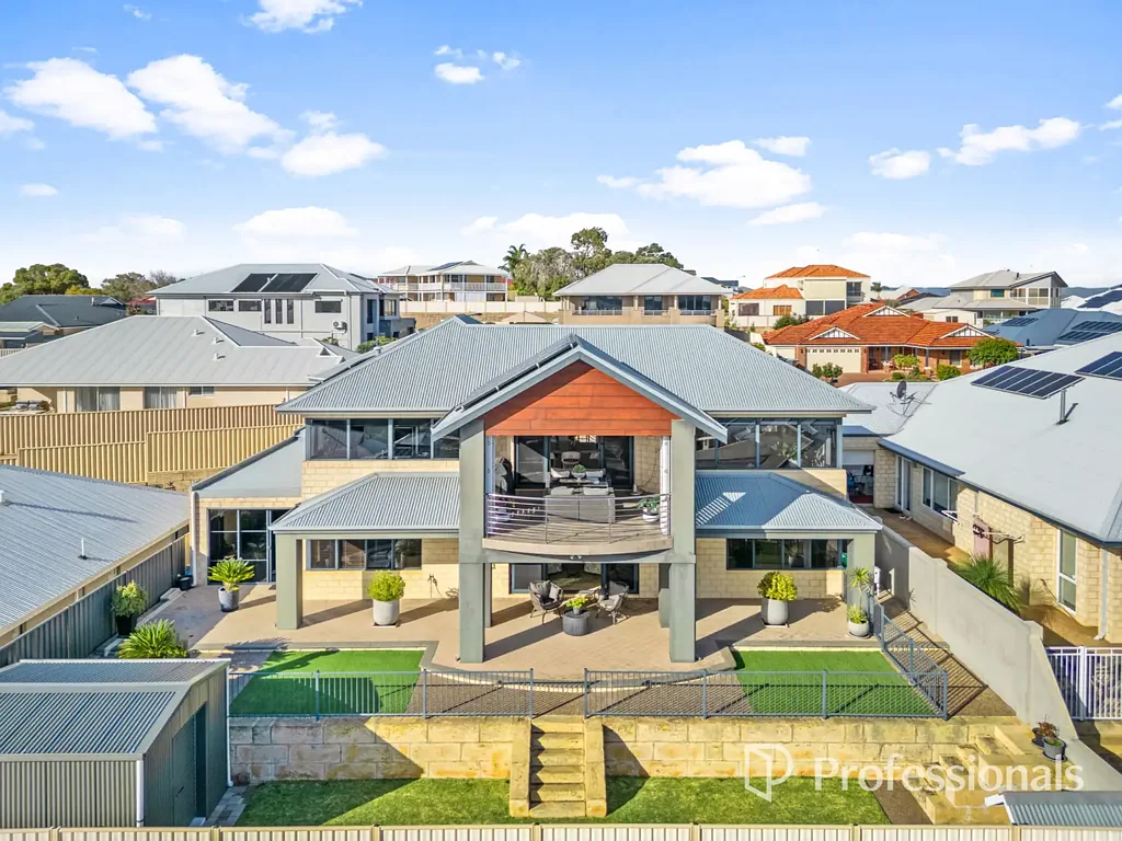 Australind 4房  Elite Family Excellence With Soaring Views