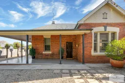 109 CARTHAGE ST, East Tamworth