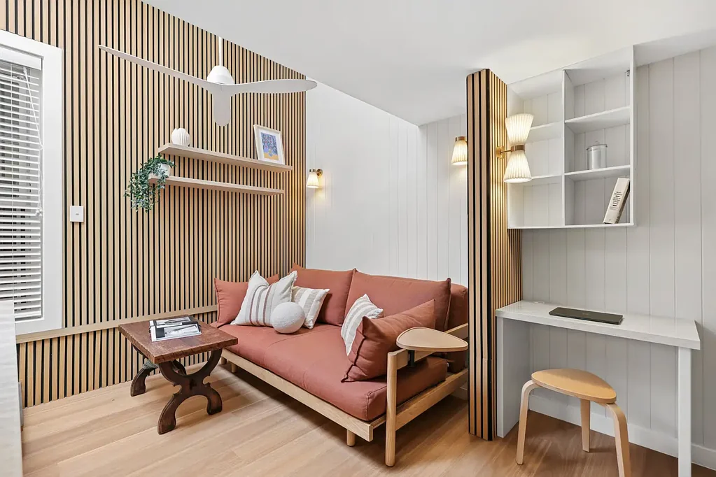 Balmain 1Moenga Designer loft retreat in 'Star Hotel', metres to the park and ferry