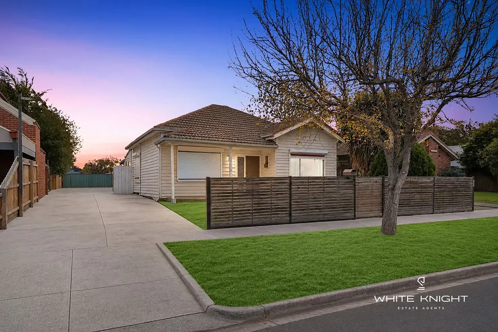 Braybrook 3침실 Unlock the Potential – Prime Development Opportunity on a Generous Allotment (STCA)
