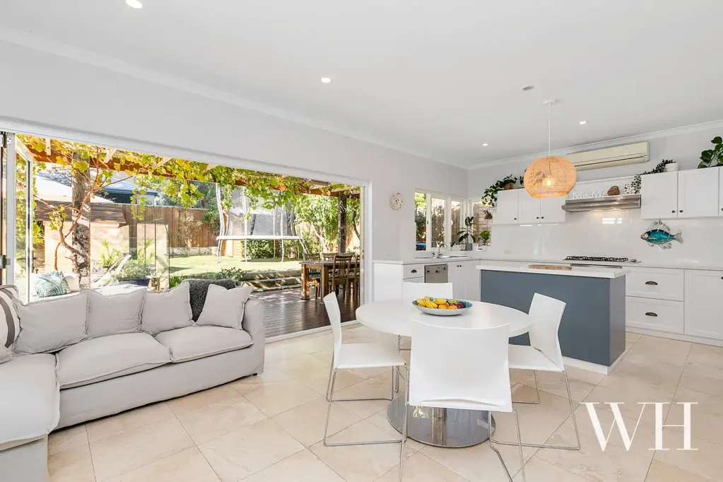 28 Silas Street, East Fremantle, WA 6158