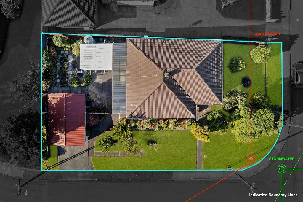 Manurewa 3房  Corner Site Opportunity - First Time on the Market in 19 Years