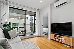 218/9 Madeira Lane, Grafton