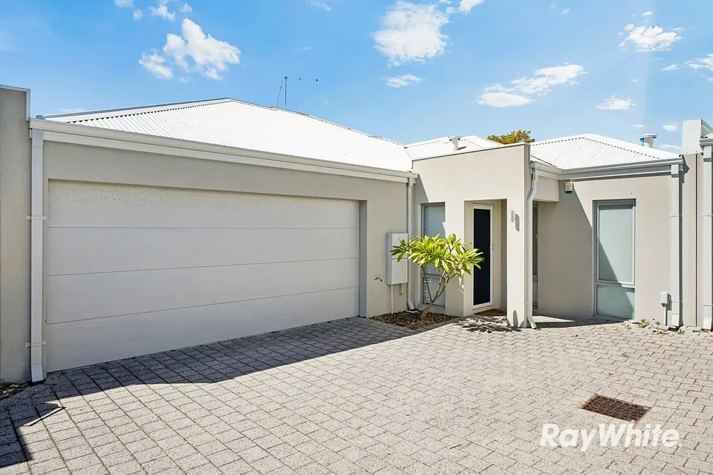 Westminster 3ਬੈੱਡਰੂਮ MARCO PAPALIA PRESENTS A WARMING & WONDERFUL WESTMINSTER OPPORTUNITY!!
