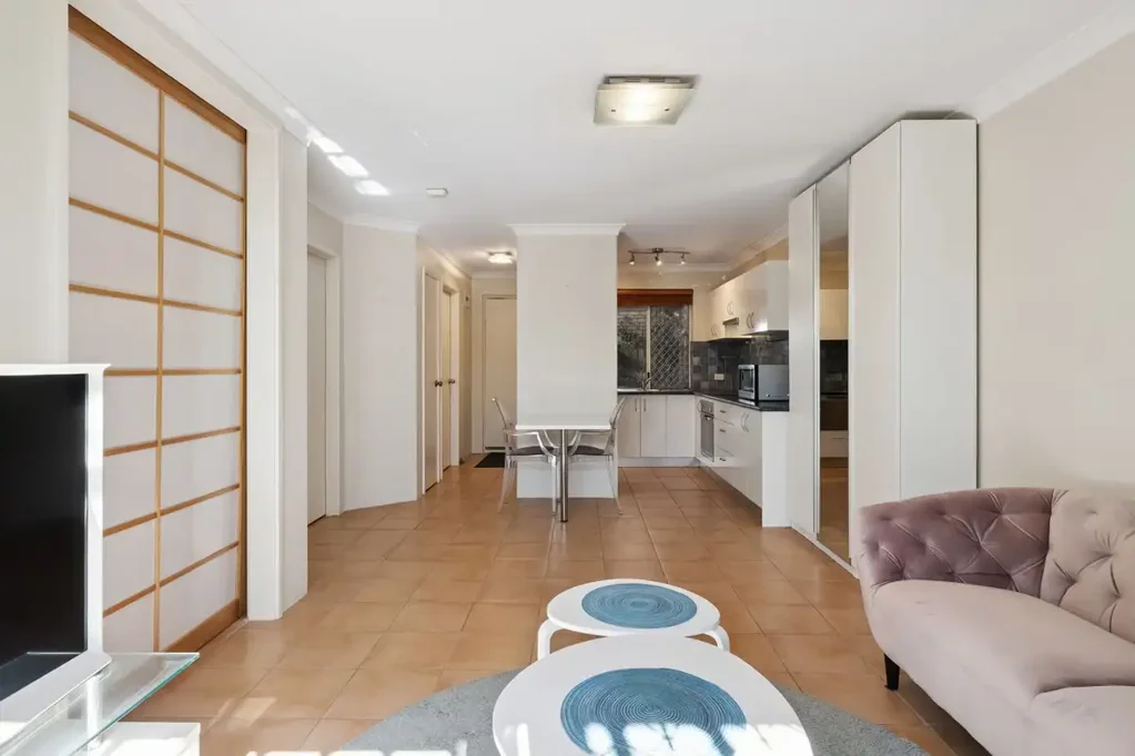 Gorgeous Furnished Apartment in Prime Location