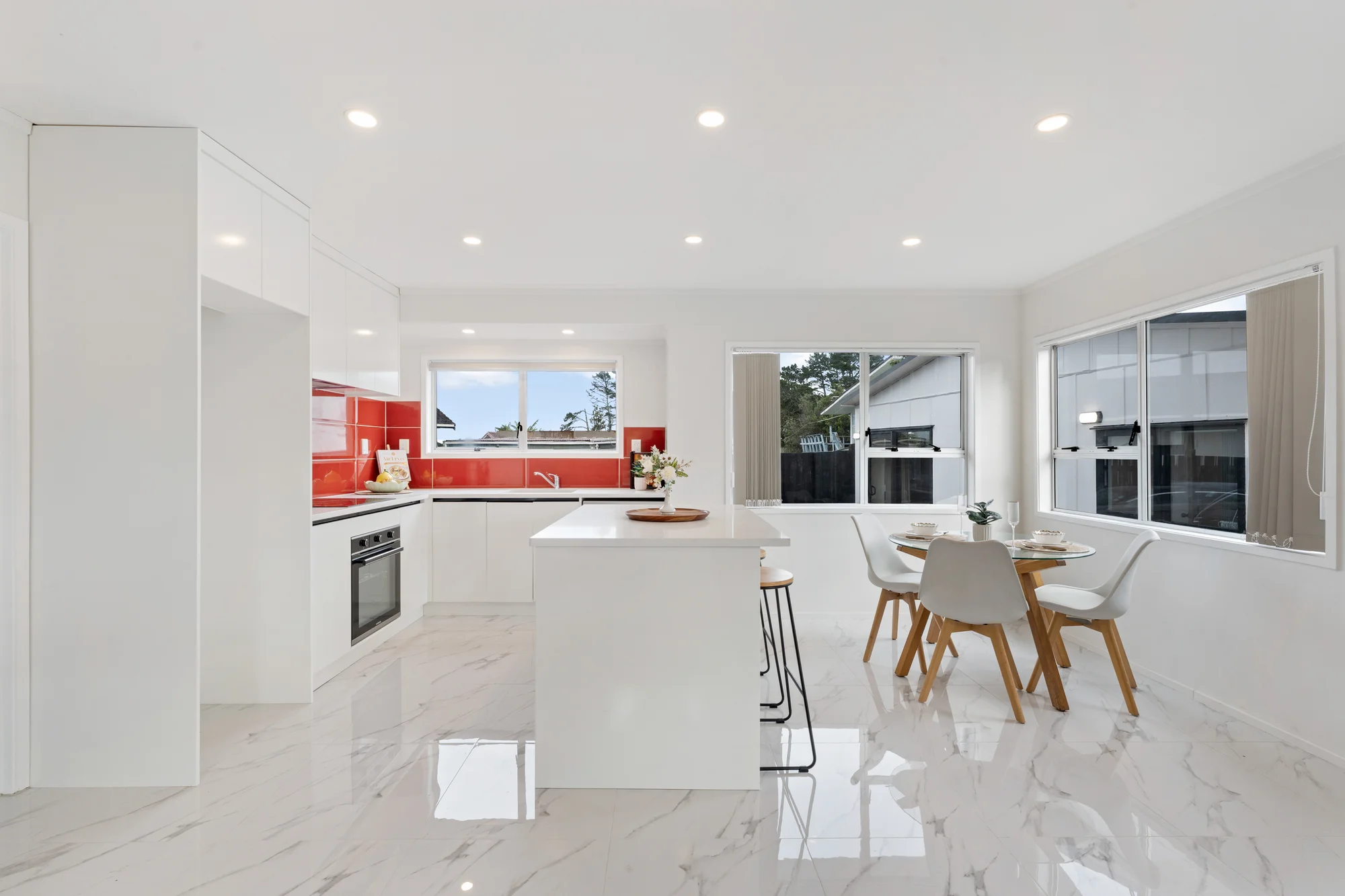 198 Hillside Road, Papatoetoe, Manukau City, Auckland, 5 chambres, 2 salles de bain, House