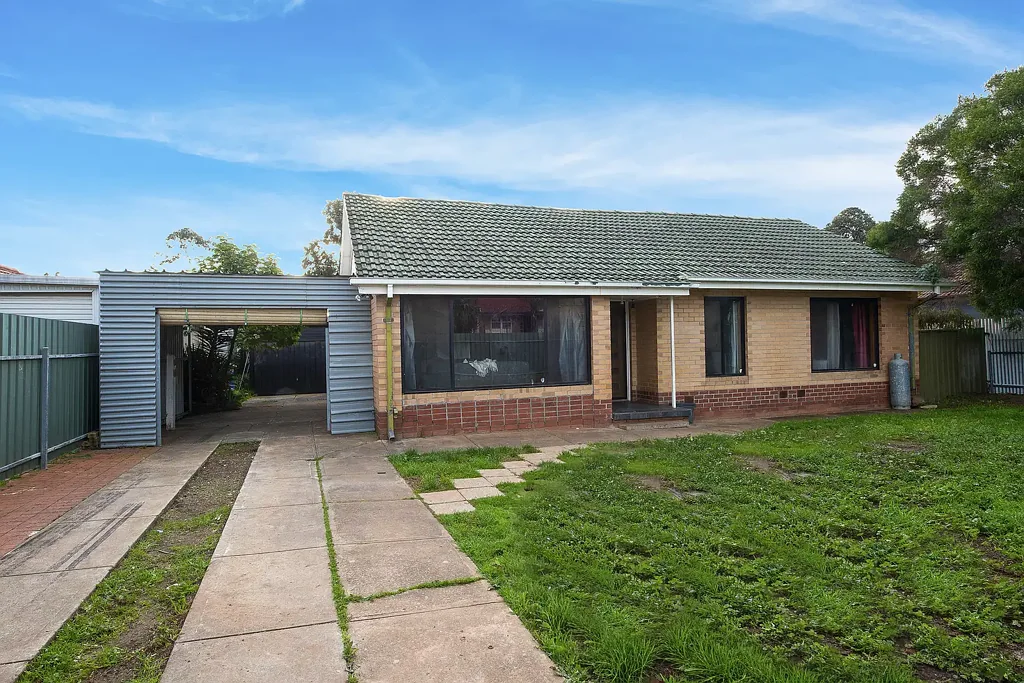 Elizabeth Downs 3Phòng ngủ Potential Packed on Spacious 700m2 Traditional Block!