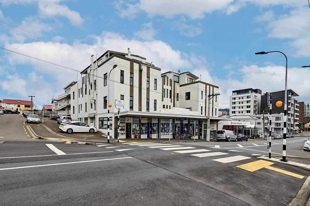 Mount Victoria 2房  Cute, Spacious, Carpark Sorted! BEO $539K