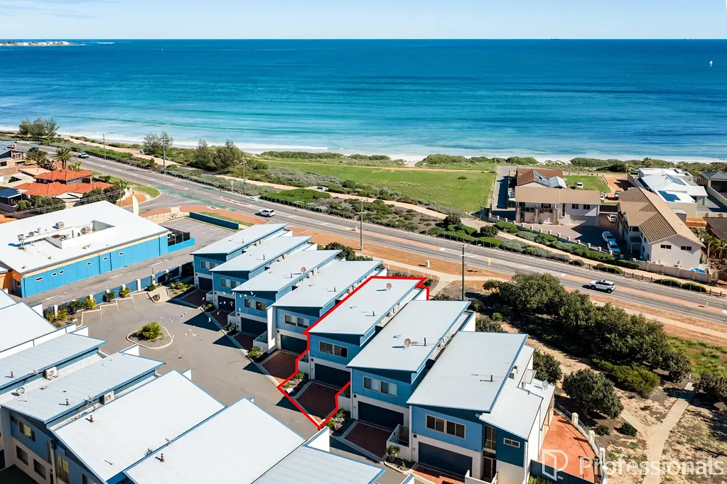 Beresford 3房  Elevated Coastal Living with Panoramic Ocean Views