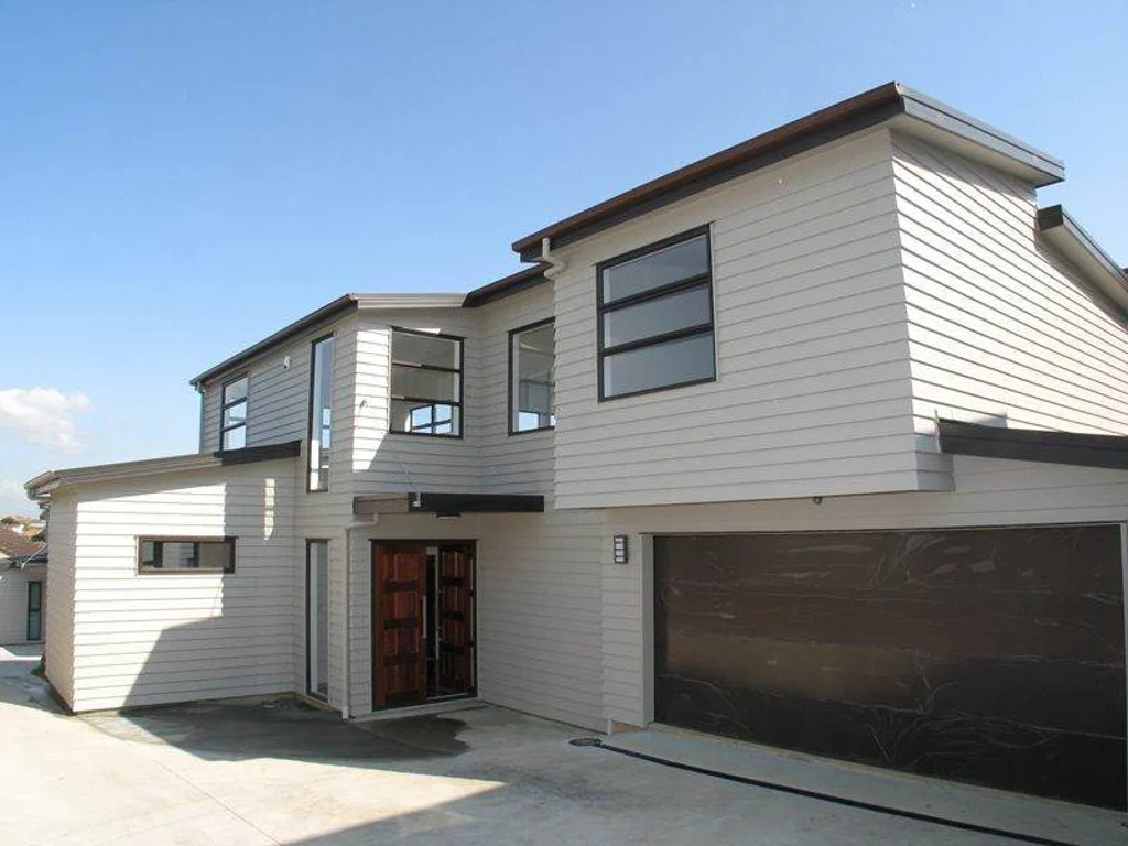Light & Bright in Orakei