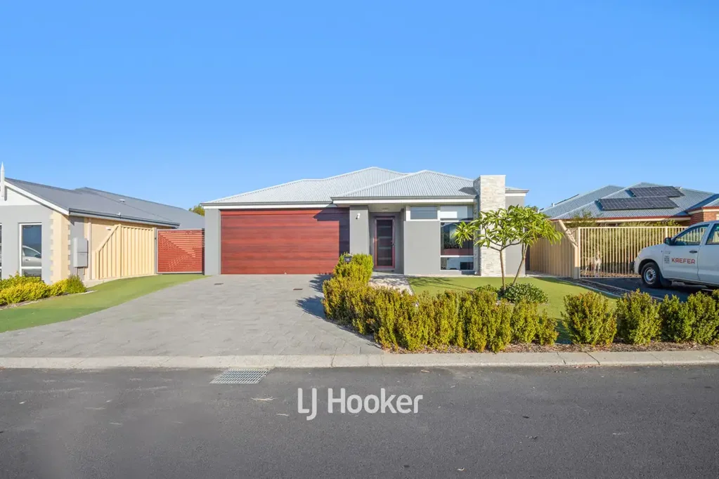 Immaculate 3x2 - Pool Maintenance Included!