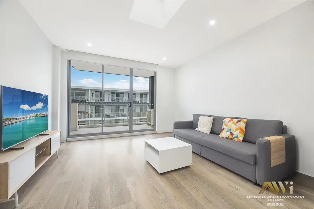 Schofields 1Moenga Top Floor Living with Privacy, Space & Natural Light