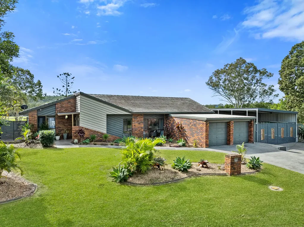 26 Wilhelm Drive, Windaroo, QLD 4207, 5 Bedrooms, 2 Bathrooms, House