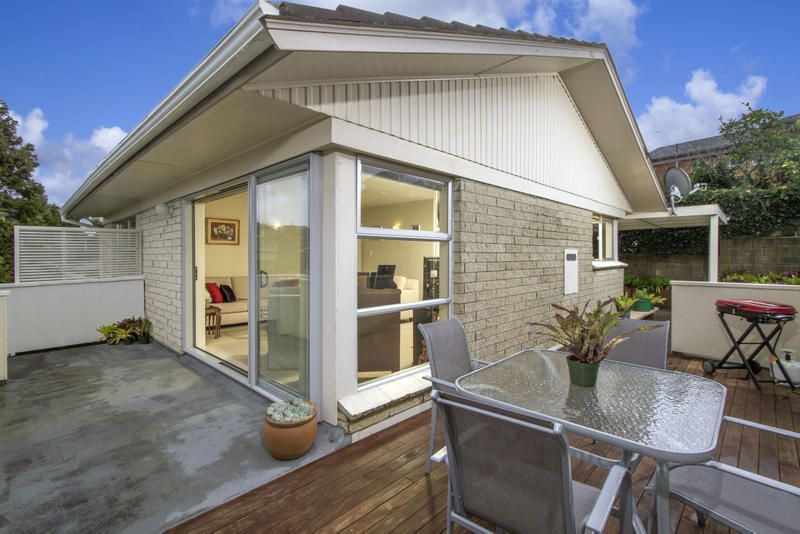 1/339 East Coast Road, Mairangi Bay, Auckland - North Shore, 2房, 1浴