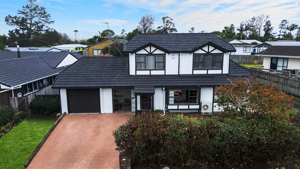 Wattle Downs 3 Slaapkamer Hidden Potential  – Explore the Possibilities!