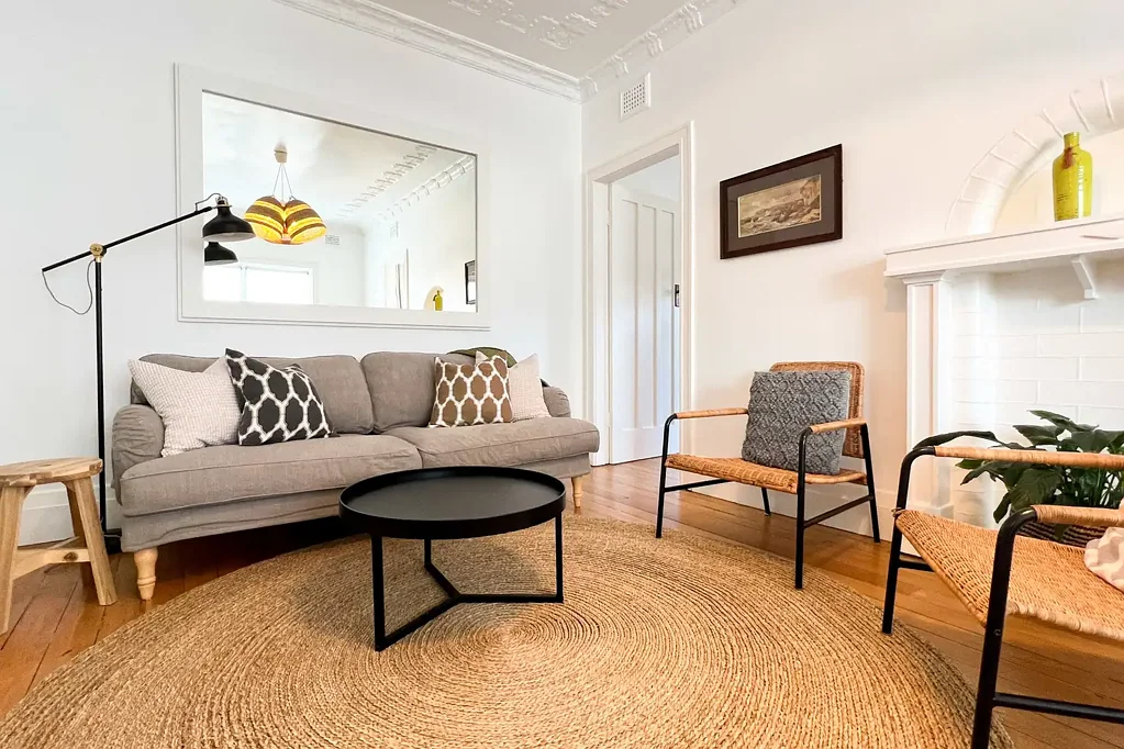 Pristine Fully Furnished Beachfront Apartment – 2 Bedrooms