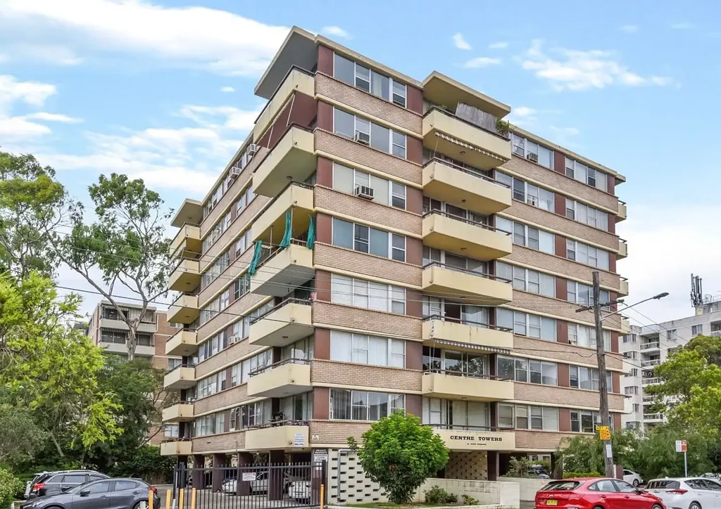 STUNNING FAMILY HOME IN PRIME LOCATION OF BANKSTOWN