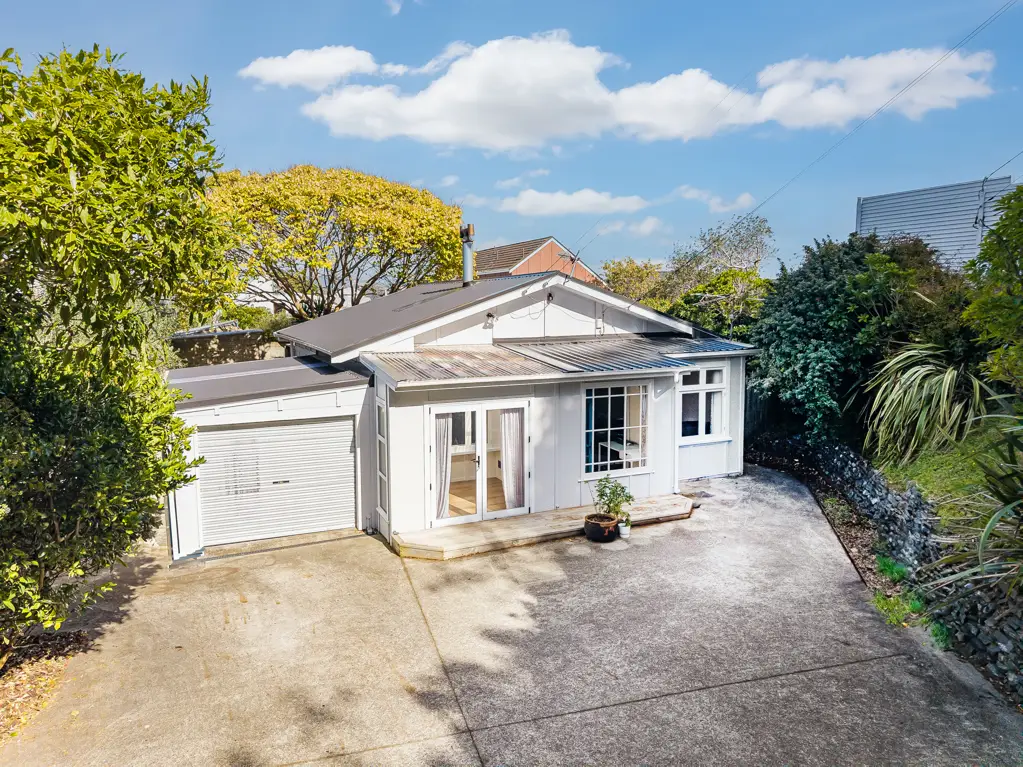 1 Gordon Road, Plimmerton, Porirua, Wellington