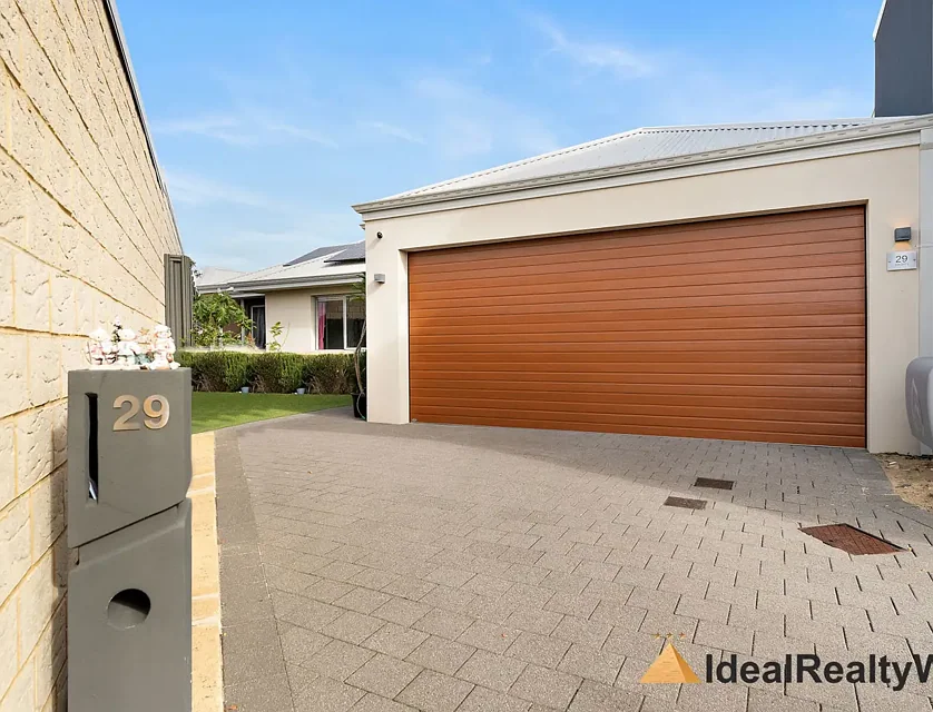 29 Nirvana Way, Willetton, WA 6155, 4部屋, 2バスルーム, House