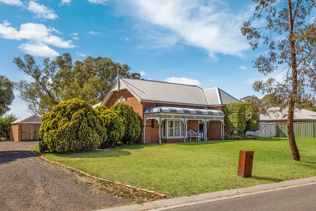 Strathfieldsaye 3ห้องนอน Period Home on 1997m2 Block
