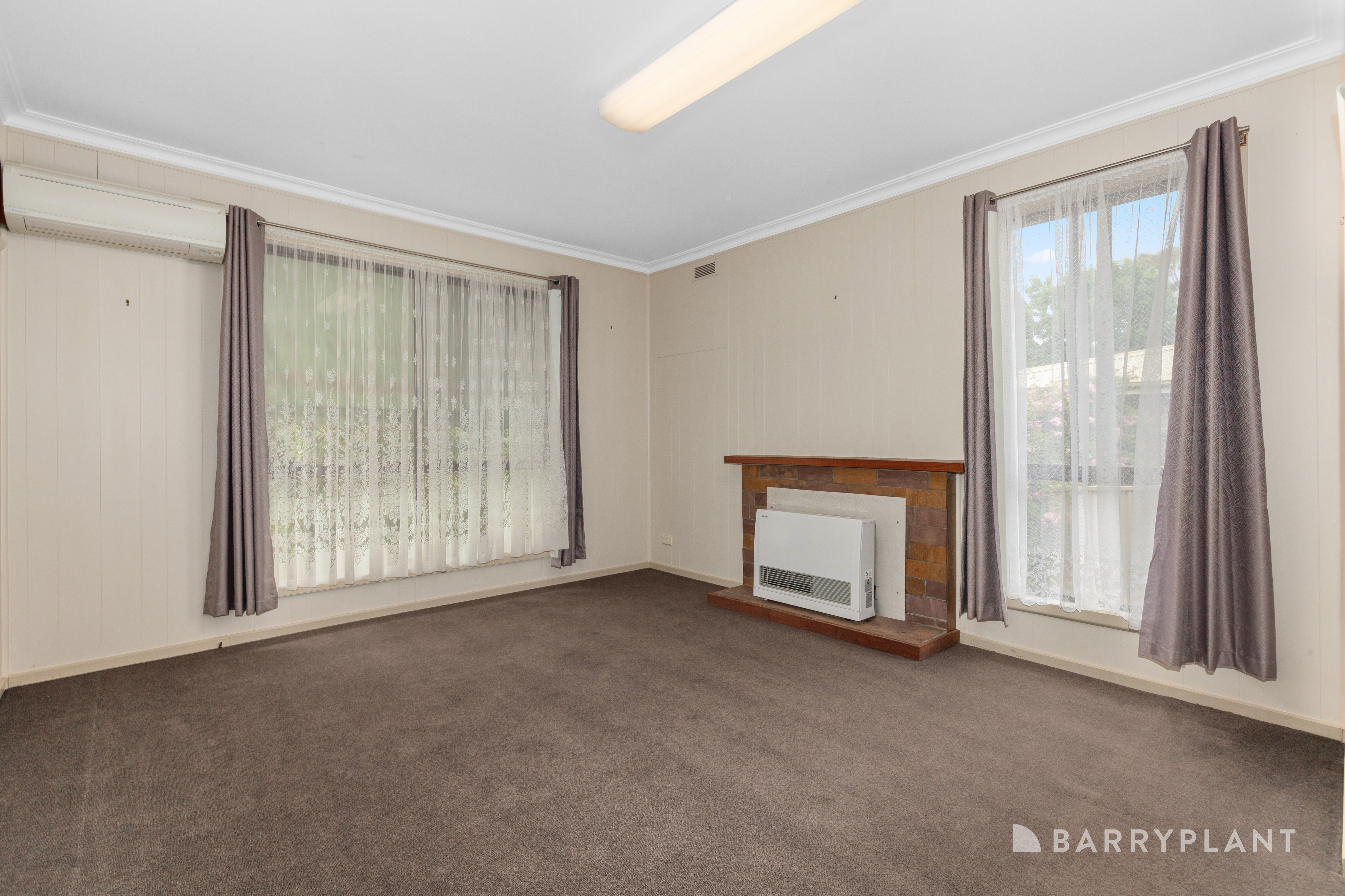 60 PINNIGER ST, BROADFORD VIC 3658, 0房, 0浴, House