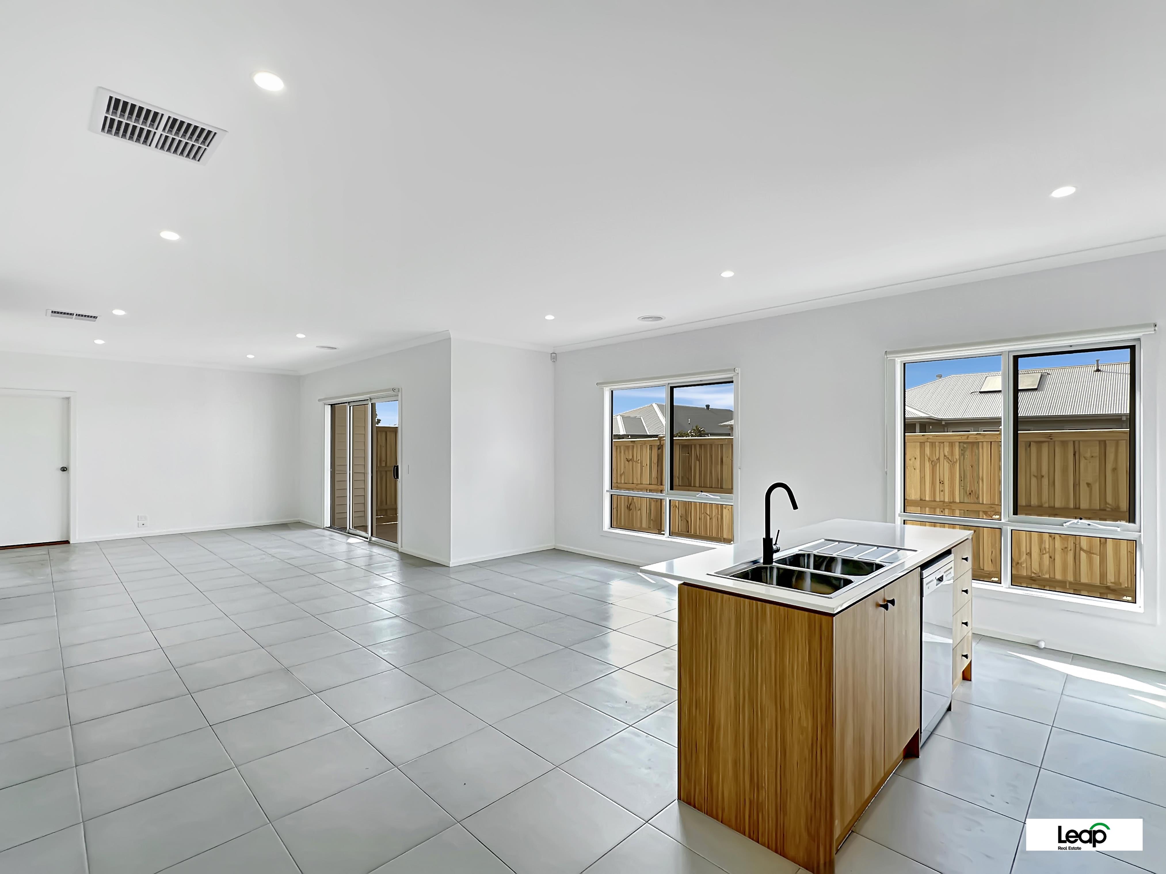 20 LAWLER RD, EYNESBURY VIC 3338, 0 ห้องนอน, 0 ห้องน้ำ, House