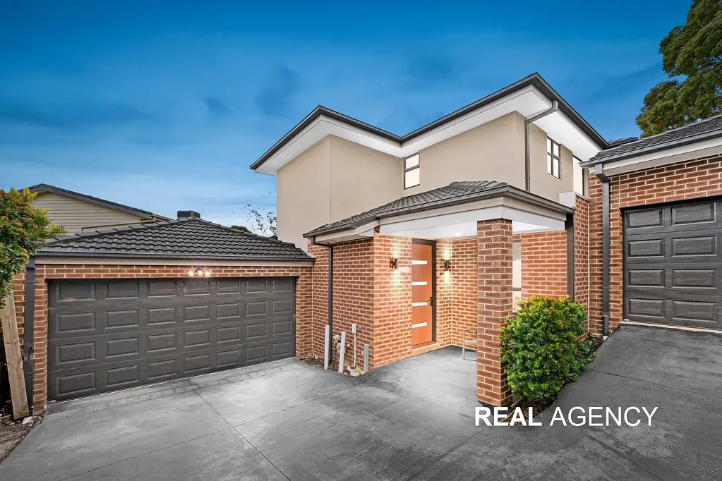 Mount Waverley 4Kwarto $1,280,000-$1,408,000 Contemporary Living Prime Location WITHIN MWSZ & Pinewood PS Zone